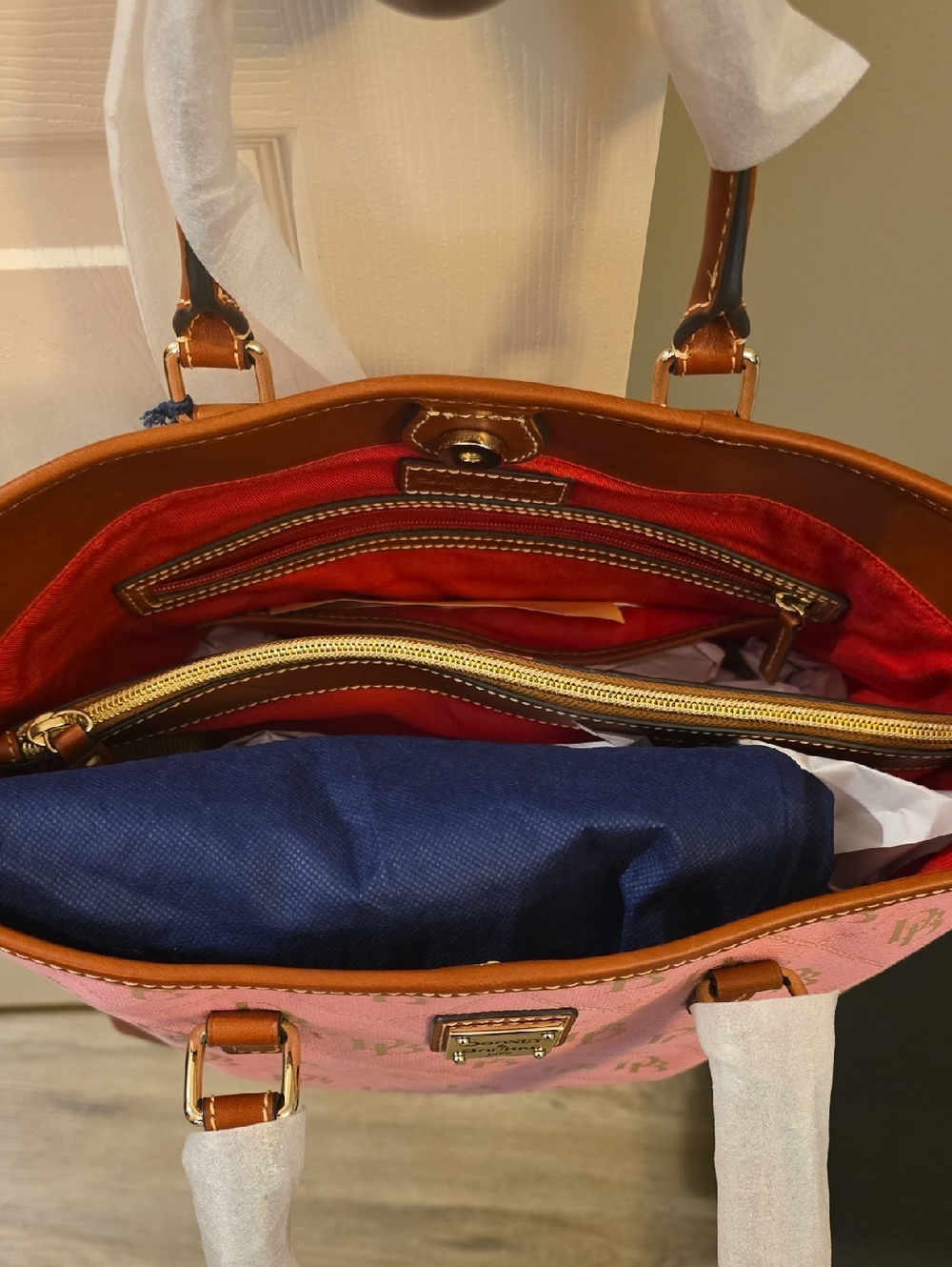Dooney & Bourke Chelsea Shopper Tote, Handbag - Picture 7 of 11